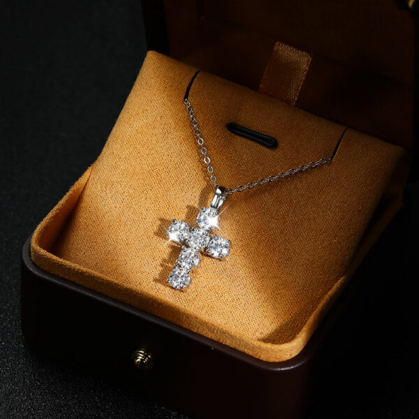 b2a9bab81f14879c KNOBSPIN 3ct D VVS1 Moissanite Cross Pendant Necklaces for Women Man Sparking Diamond with GRA 100% Sterling Sier Necklace