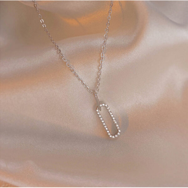 S Sterling Sier Geometric Necklace New Simple Hollow Pendant Flashing Diamond Clavicle Chain Woman Jewelry Accessories Gift