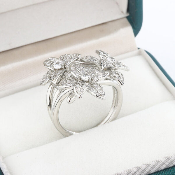 b5ef8bfce32aa597 2024 New High Pear Shaped Branch Zircon Stamp for Women's Fashion Flower Diamond Big Ring Party Birthday Gift