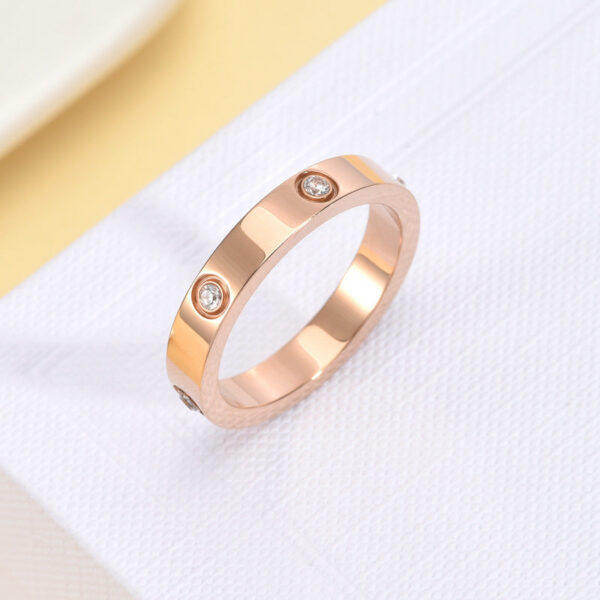 b6747b0c87d753d5 Metal stand ring Moissanite diamond,