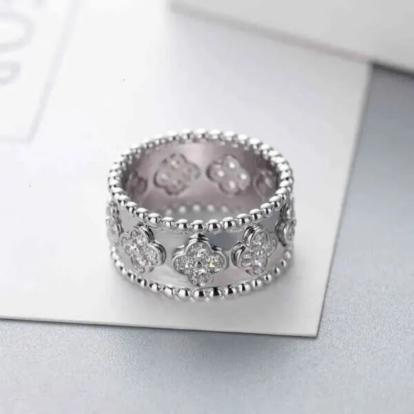b744d47d049af05e 2024 four leaf clover cleef ring kaleidoscope rings For Women Gold sier diamond nail Ring Rings Valentine Party designer jewelryQ3