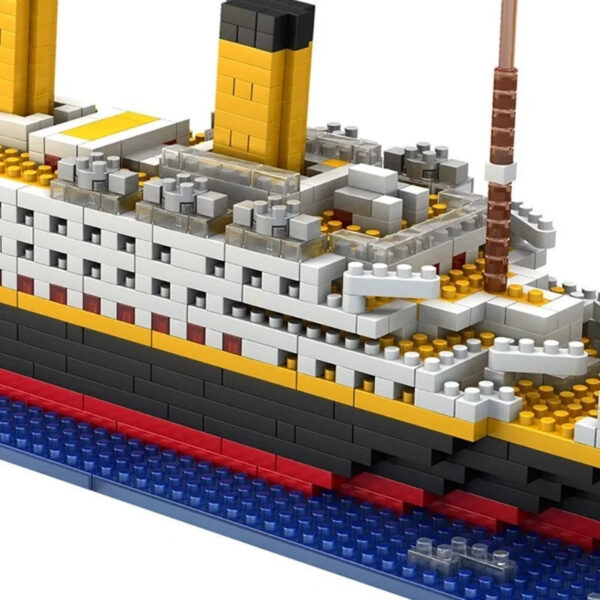 Titanic Model Micro Buildings Boat Cruise Ship DIY Dia Building Blocks Bricks Kit Children Kids Toys