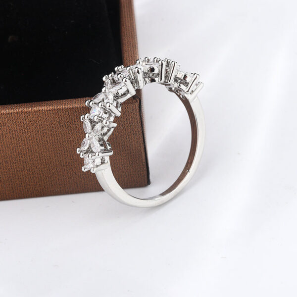 bbd4cc180181dae8 Female Small Natural Diamond Stone Sterling Sier Engagement Ring Vintage Wedding Rings for Women