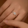 1carat Leaf Moissanite Diamond Engagement Rings for Women Sterling Sier Plated White Gold Wedding Band Promise Ring