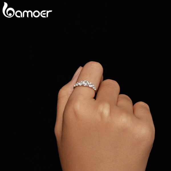 Bamoer D Color VVS1 EX Moissanite Delicate Lab Diamond Ring Sterling Sier for Women Engagement Wedding Jewelry
