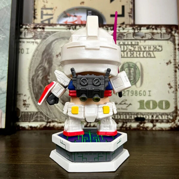 c084227e2fe3dfb6 15CM Gundam Crayon Shan-chan Figures GD Shan-chan HIHI Cos Action Figures With Light Base Statue Model Collection Kids Toy Gifts