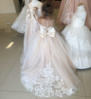 c9b8a24d1f686bb6 BABYONLINE Long Sleeve Flower Girl Dresses For Wedding Guest Kids Bridesmaid With Bow White Ivory Lace Tulle First Communion