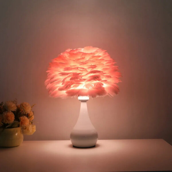 New Warm Light Table Lamp Nightlights Feather Lampshade Creative Wedding Home Bedroom Decor Birthday Gift
