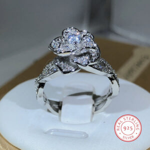 ce062198695910c9 Sterling Sier InterTwined Three-Dimensional Rose White Zircon Full Diamond Ring Ladies Temperament Elegant Jewelry