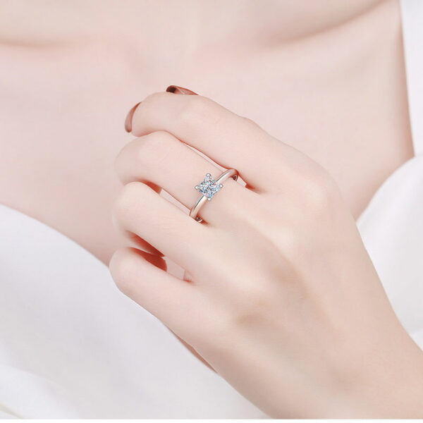 Tezzc 1ct 2ct Princess Cut Moissanite Lab Ring For Women Sterg Sier Pass Dia Test Bands Party Wedding Rings