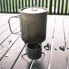 d2cba34f38998191 Dawn Deer Titan-Backpacking-Herdsystem, Tasse/tragbarer Alkoholkocher/faltbarer Göffel -750 ml Camping-Kombi (Titan-Kombi-Set)