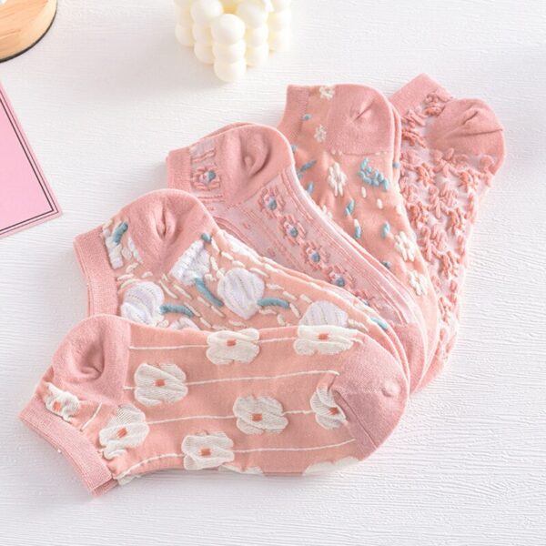 ddf45e881c916683 5 Pairs of Kawaii Cute Flower 3D Textured Ankle Socks - Vintage Style Thin Low Cut Hosiery for Women