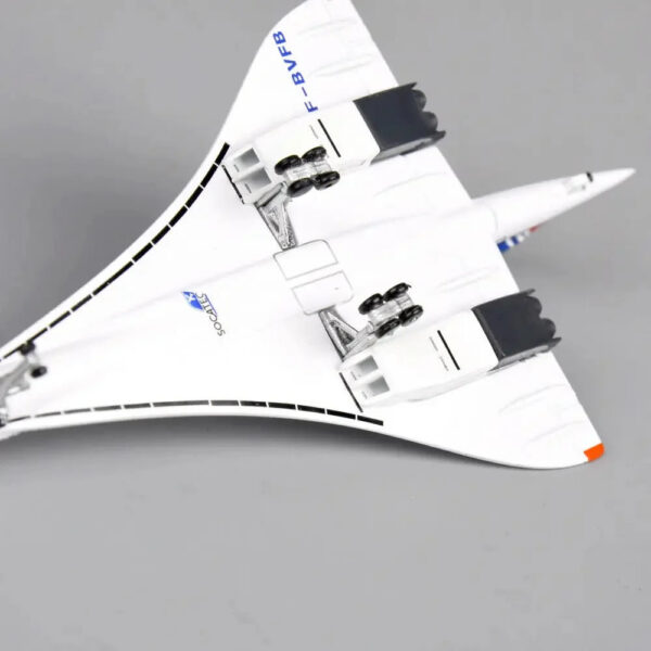 1:400 Scale Airplanes France 1976-2003 White Mini Diecast Metal Aircraft Model Gift Air plane Toys
