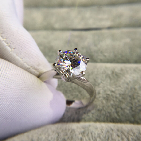 Classic 6 Prongs 5 Carat Round Moissanite Rings Sterling Sier Plated 14K Gold High Clarity D Color Diamond Woman Jewelry
