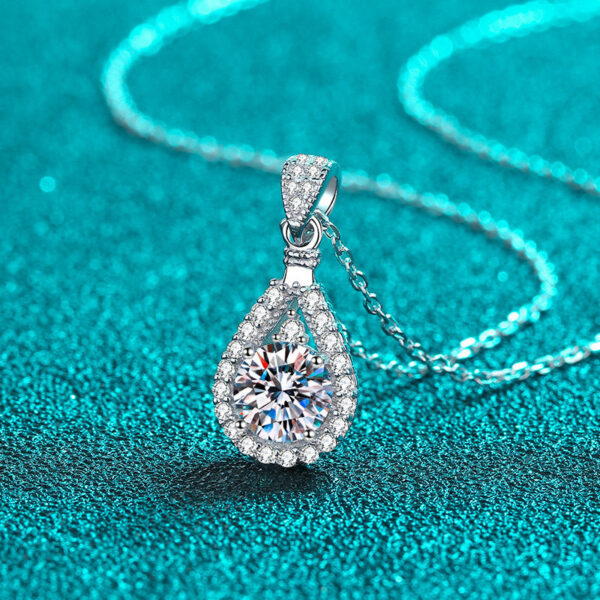 Smyoue 100% Real Moissanite Necklace Women Vvs Round Cut Diamond Pendant for Girlfriend Jewelry S Sterling Sier Gra