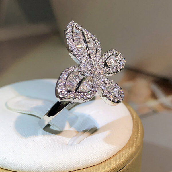 Sterling Sier Exquisite Big Butterfly White Zircon Ring Full Of Diamonds For Ladies Jewelry Party Wedding Birthday Gift