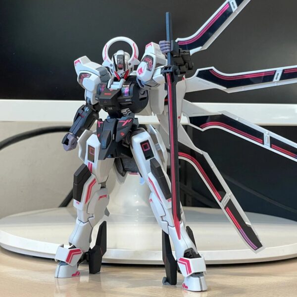 Gundam figure model HG combat ride Gundam assembly model toy desktop ornament gift collection robot figure periphery kids toys