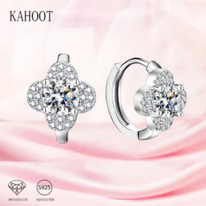 925 Sterling Silver 0.5/1 Carat Moissanite Clover Earrings Stylish Design Sense High-End Light Luxury Niche Leisure Send Girlfri