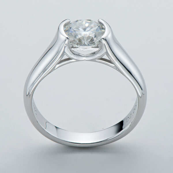IOGOU 2ct Moissanite Diamond Solitiare Engagement Rings For Women 100% Sterling Sier Bridal Wedding Band Bezel Setting 8mm