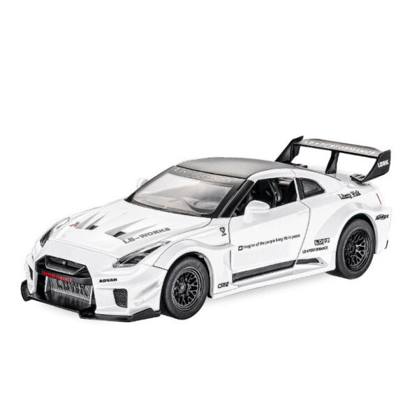 1:32 GTR CSR2 Simulation Car Model Metal Diecasts & Vehicles Alloy Decoration Toy Global Limited Edition Children Boy toys