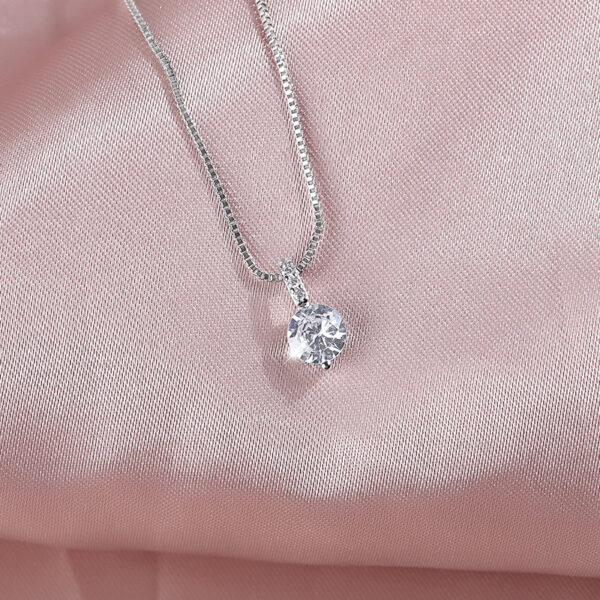 Hot New Sterling Sier Flash Diamond Necklace Simple Zircon Water Drop Pendant Feminine Clavicle Chain Fashion Jewelry Gift