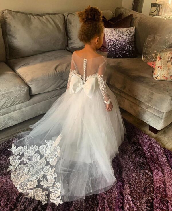 BABYONLINE Long Sleeve White Ivory Flower Girl Dresses for Wedding Guest Child Kids Bridesmaid Lace Floral Tulle Skirt Ball Gown