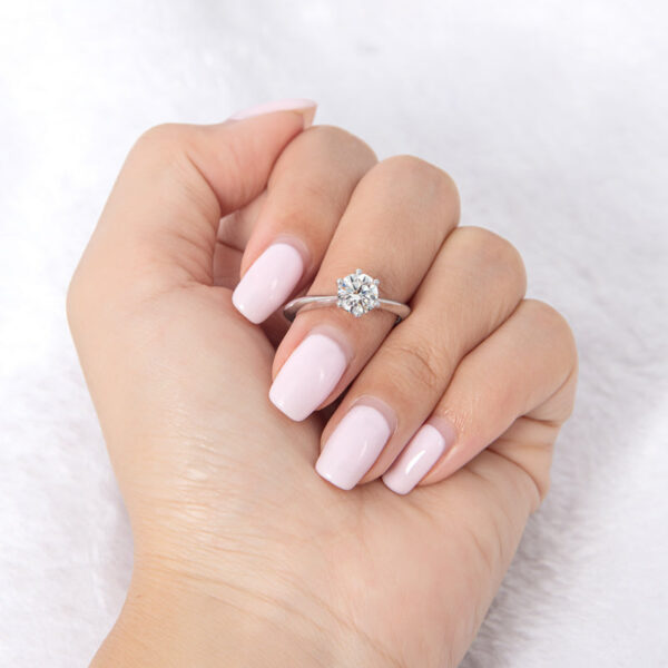 LESF Moissanite Diamond Sier Engagement Ring Classic Round Women's Wedding Gift Size 0.5/1.0 Carat