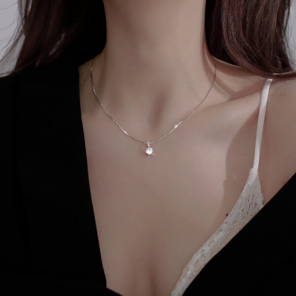Hot New Sterling Sier Flash Diamond Necklace Simple Zircon Water Drop Pendant Feminine Clavicle Chain Fashion Jewelry Gift